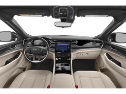 High resolution view of the Jeep Grand Cherokee