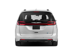 High resolution view of the Chrysler Pacifica